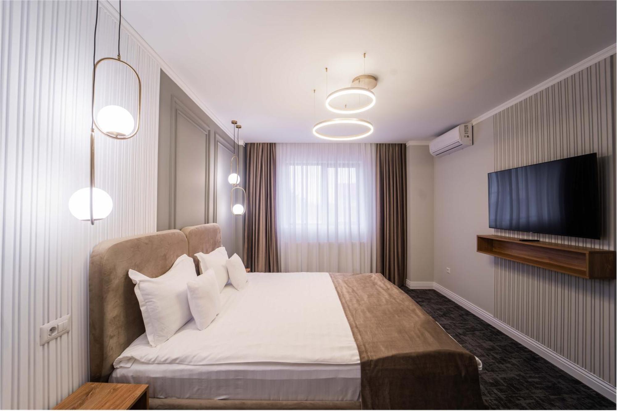 Hotel Zamca Suceava Exterior foto