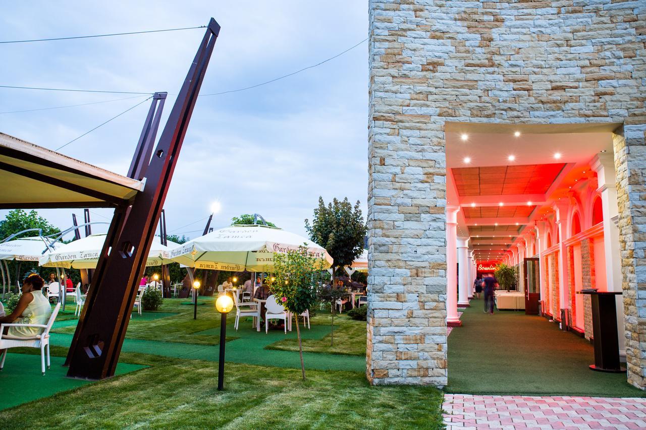 Hotel Zamca Suceava Exterior foto
