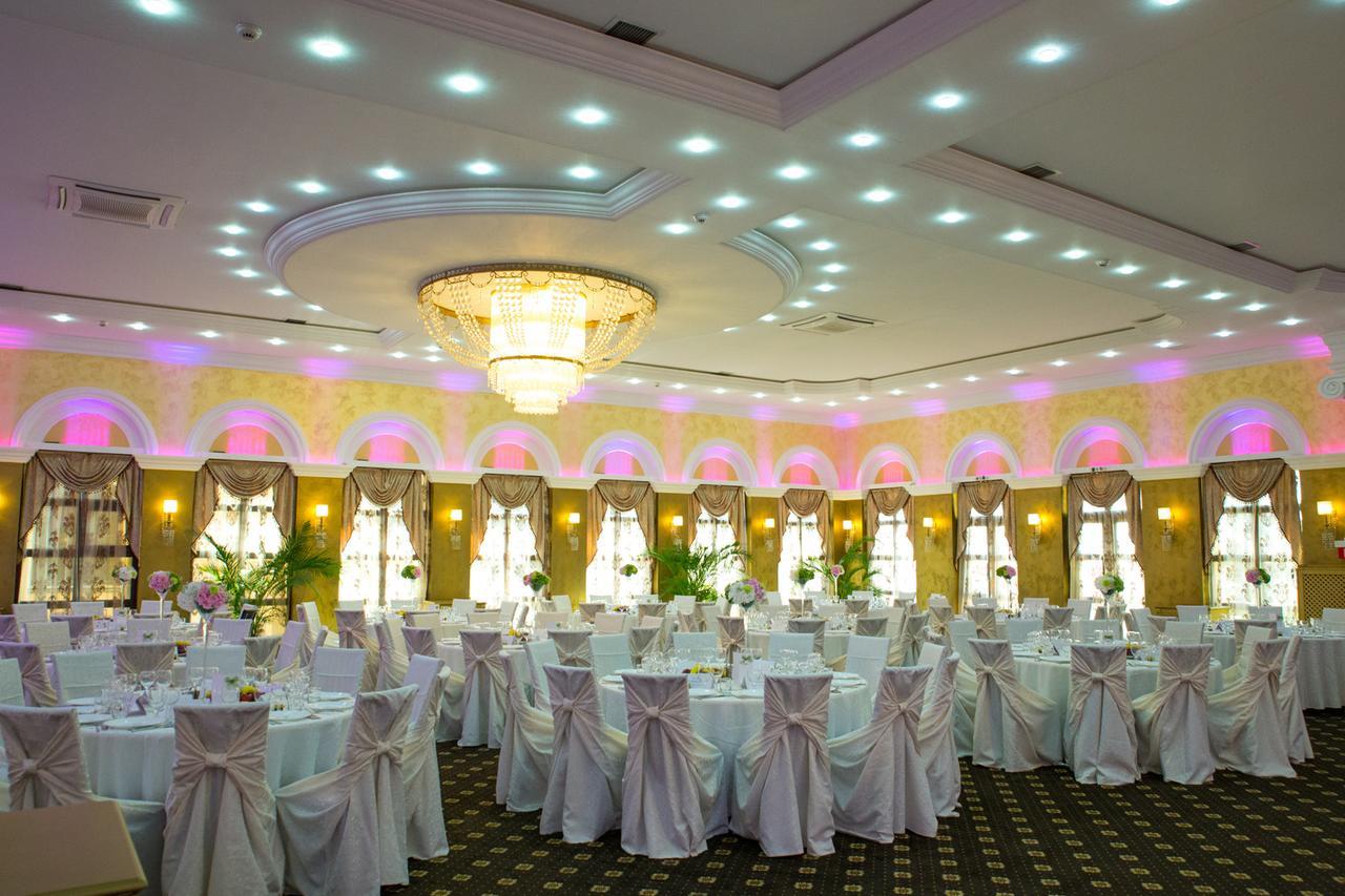 Hotel Zamca Suceava Exterior foto